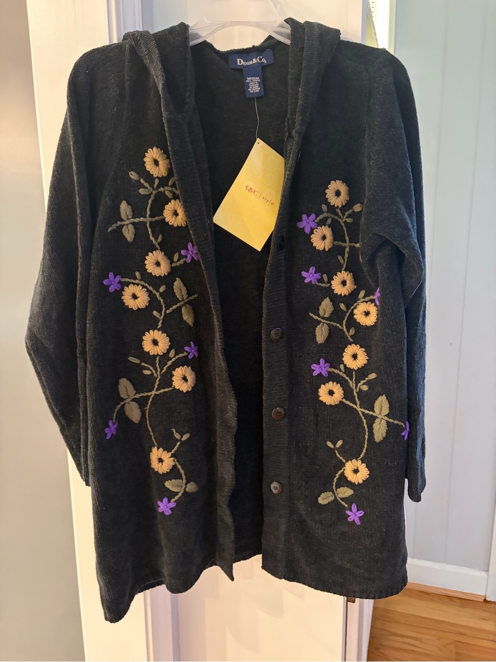 Denim&Co vintage NWT black Hooded Cardigan with Yellow\Purple Floral Embroidery